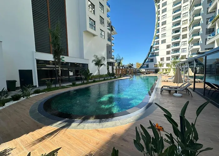 Ocean - Pool & Sea דירה *